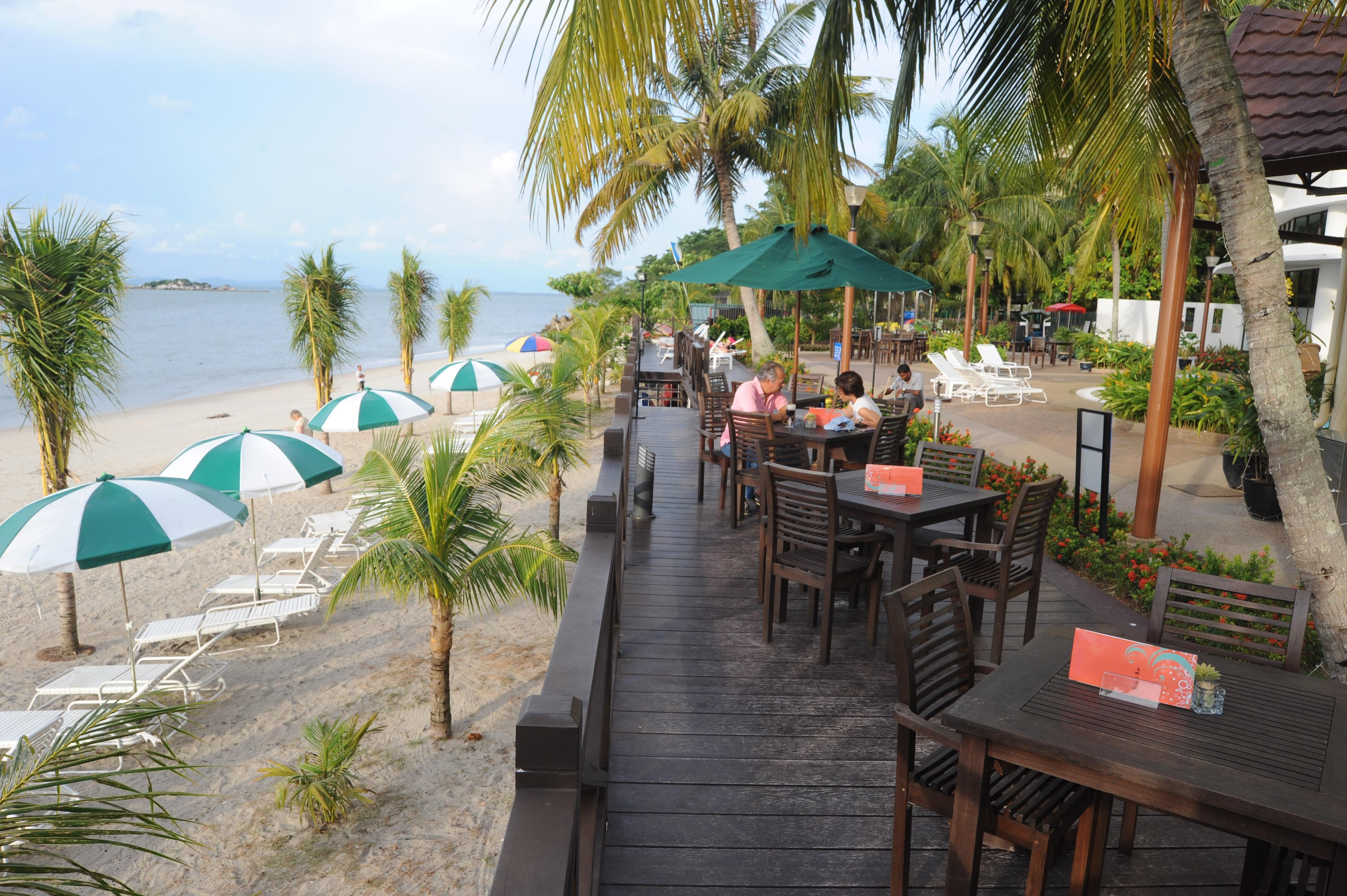 Flamingo Hotel By The Beach, Penang Tanjung Bungah  Esterno foto