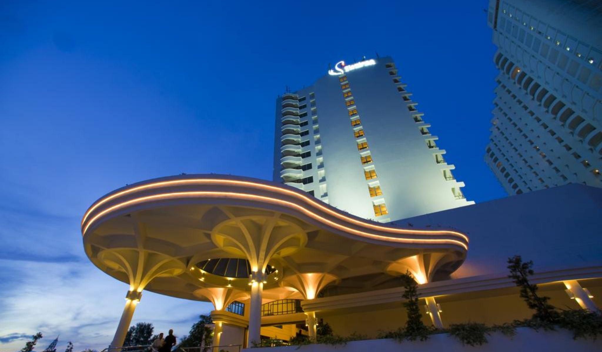 Flamingo Hotel By The Beach, Penang Tanjung Bungah  Esterno foto