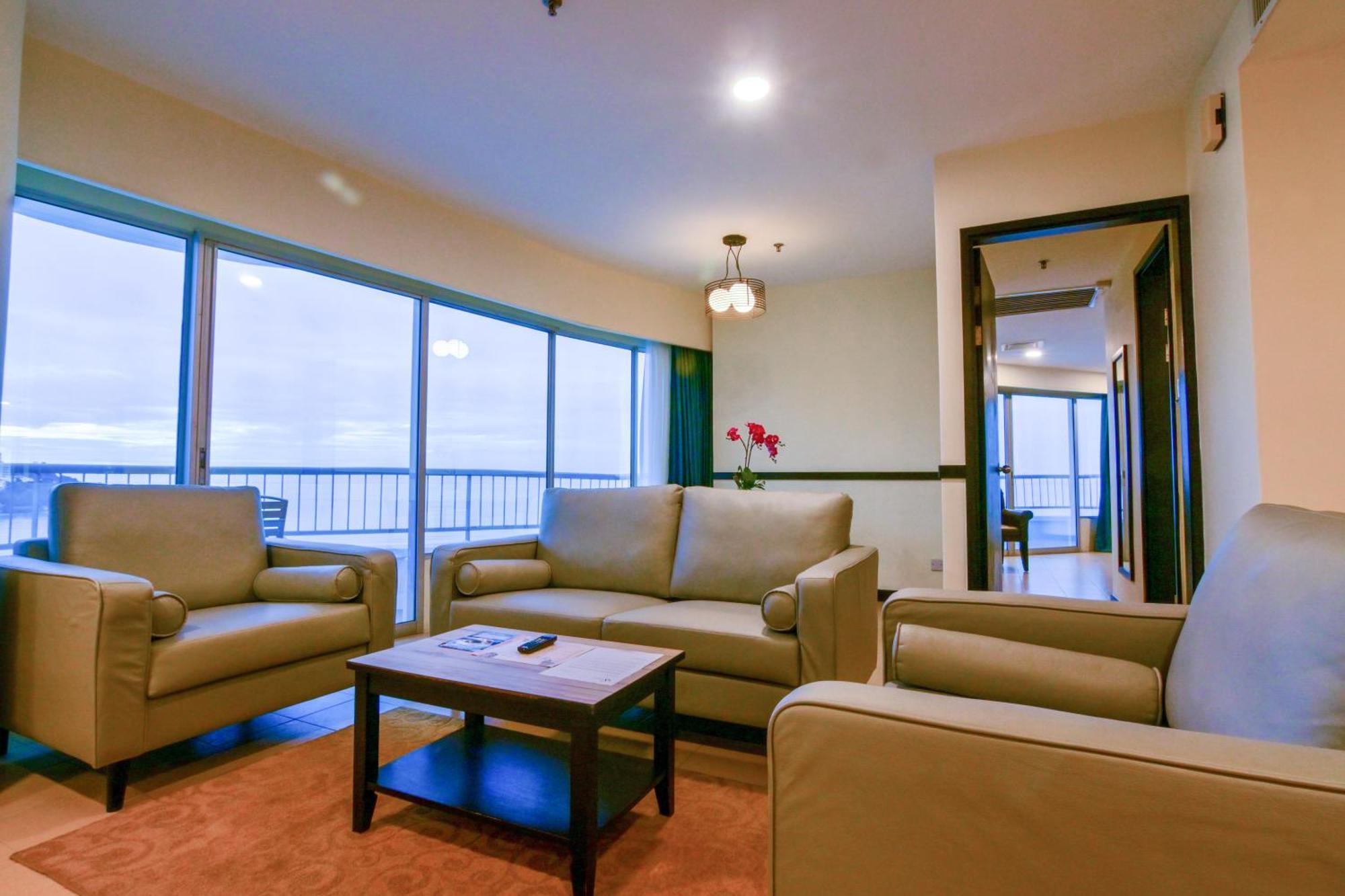 Flamingo Hotel By The Beach, Penang Tanjung Bungah  Esterno foto