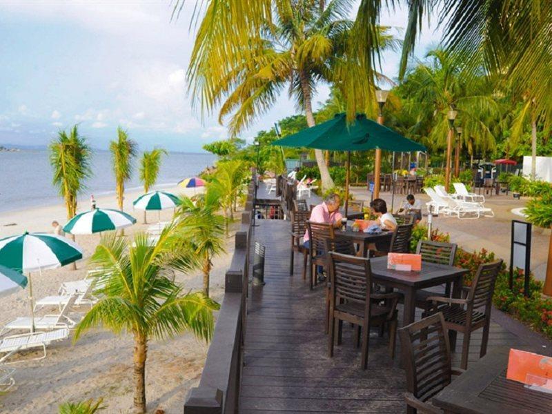 Flamingo Hotel By The Beach, Penang Tanjung Bungah  Esterno foto
